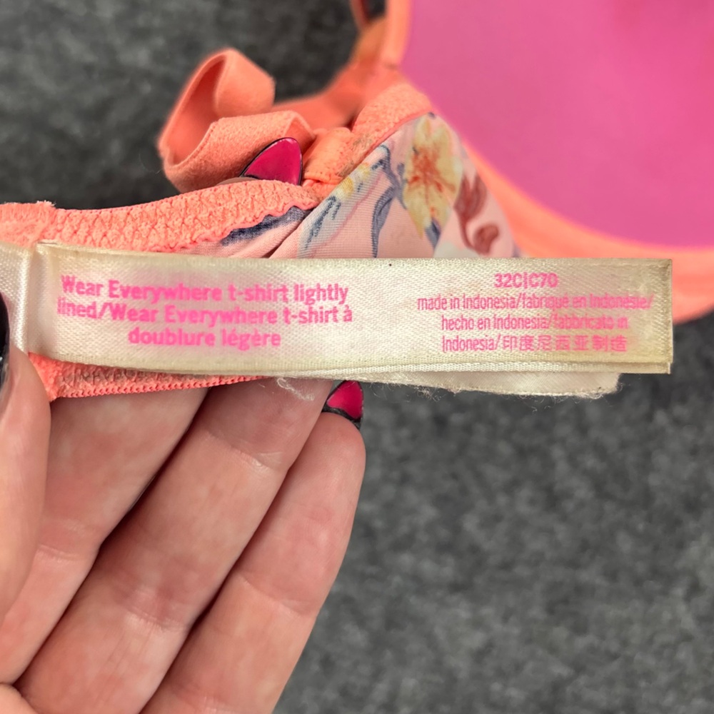 PINK Victoria’s Secret Peach Floral Wear Everywhere T-Shirt lightly lined 32C - Picture 5 of 5